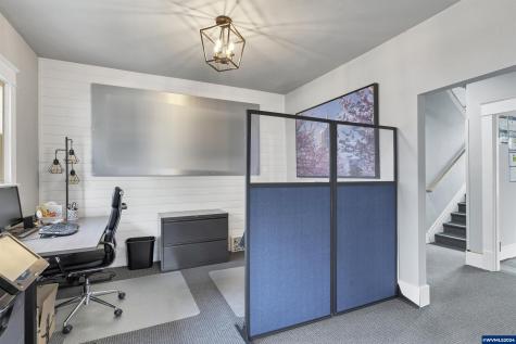 1705 Commercial Street SE Salem OR 97302