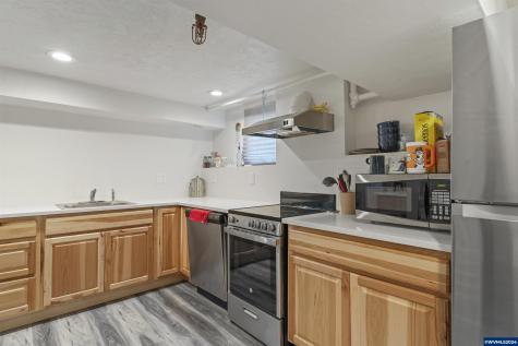 1705 Commercial Street SE Salem OR 97302