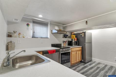 1705 Commercial Street SE Salem OR 97302