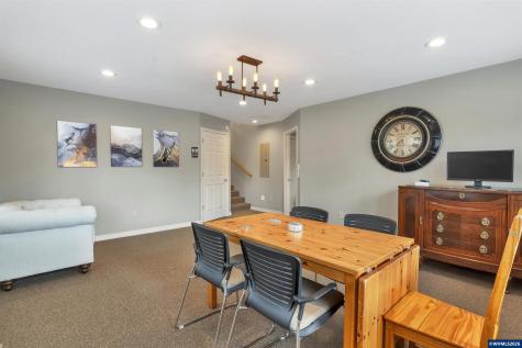 901 13th Street SE Salem OR 97302-2556