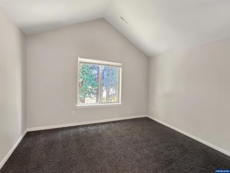 4074 Aden Place NE Salem OR 97305