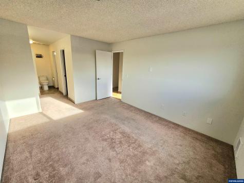 950 Evergreen #207 Road Woodburn OR 97071