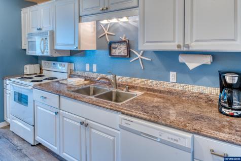 301 Otter Crest Lp Otter Rock OR 97369