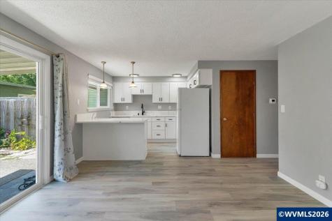 3808 3rd Avenue N Keizer OR 97303
