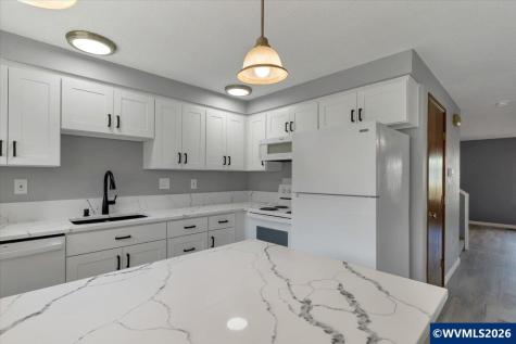 3808 3rd Avenue N Keizer OR 97303