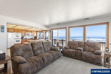 241 SW Ebb Avenue Lincoln City OR 97367