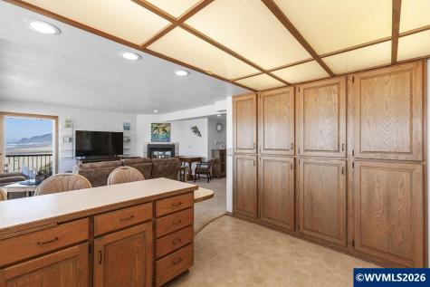 241 SW Ebb Avenue Lincoln City OR 97367