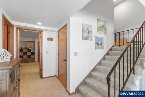 241 SW Ebb Avenue Lincoln City OR 97367