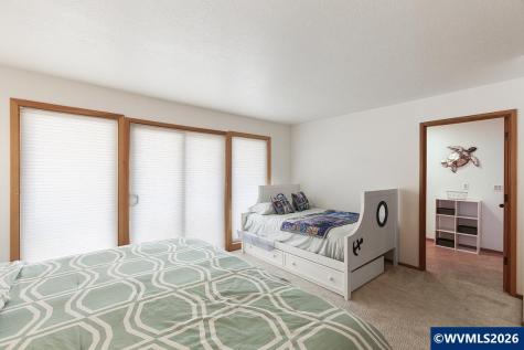 241 SW Ebb Avenue Lincoln City OR 97367