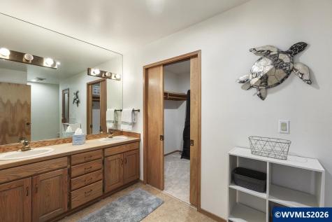 241 SW Ebb Avenue Lincoln City OR 97367
