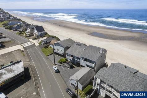 241 SW Ebb Avenue Lincoln City OR 97367