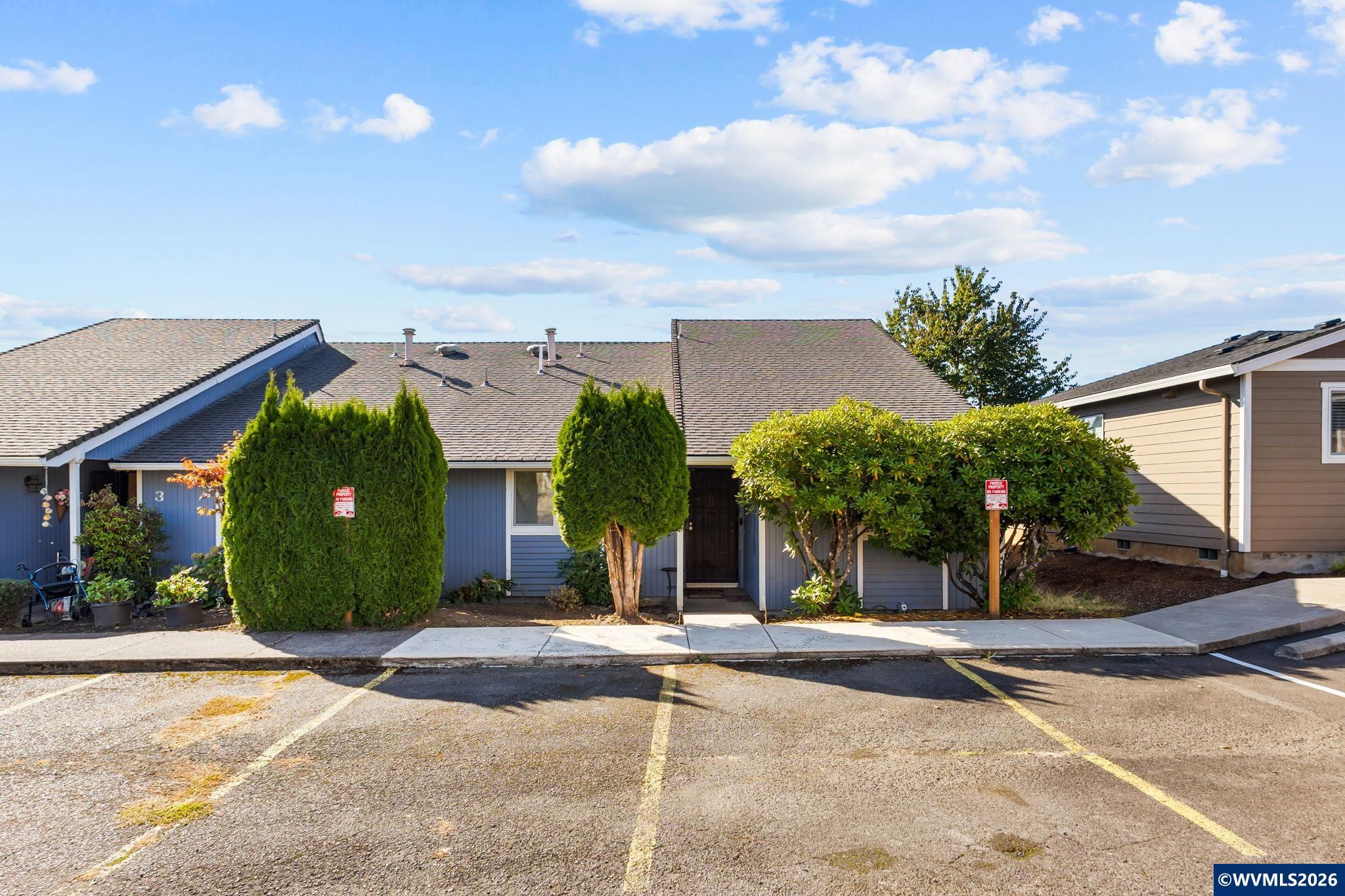 350 NE Evergreen #4 Court Dallas OR 97338