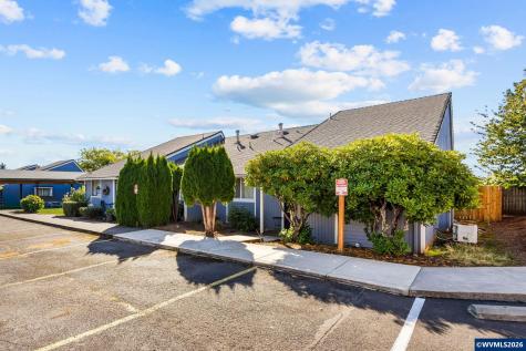 350 NE Evergreen #4 Court Dallas OR 97338