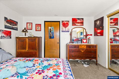 350 NE Evergreen #4 Court Dallas OR 97338