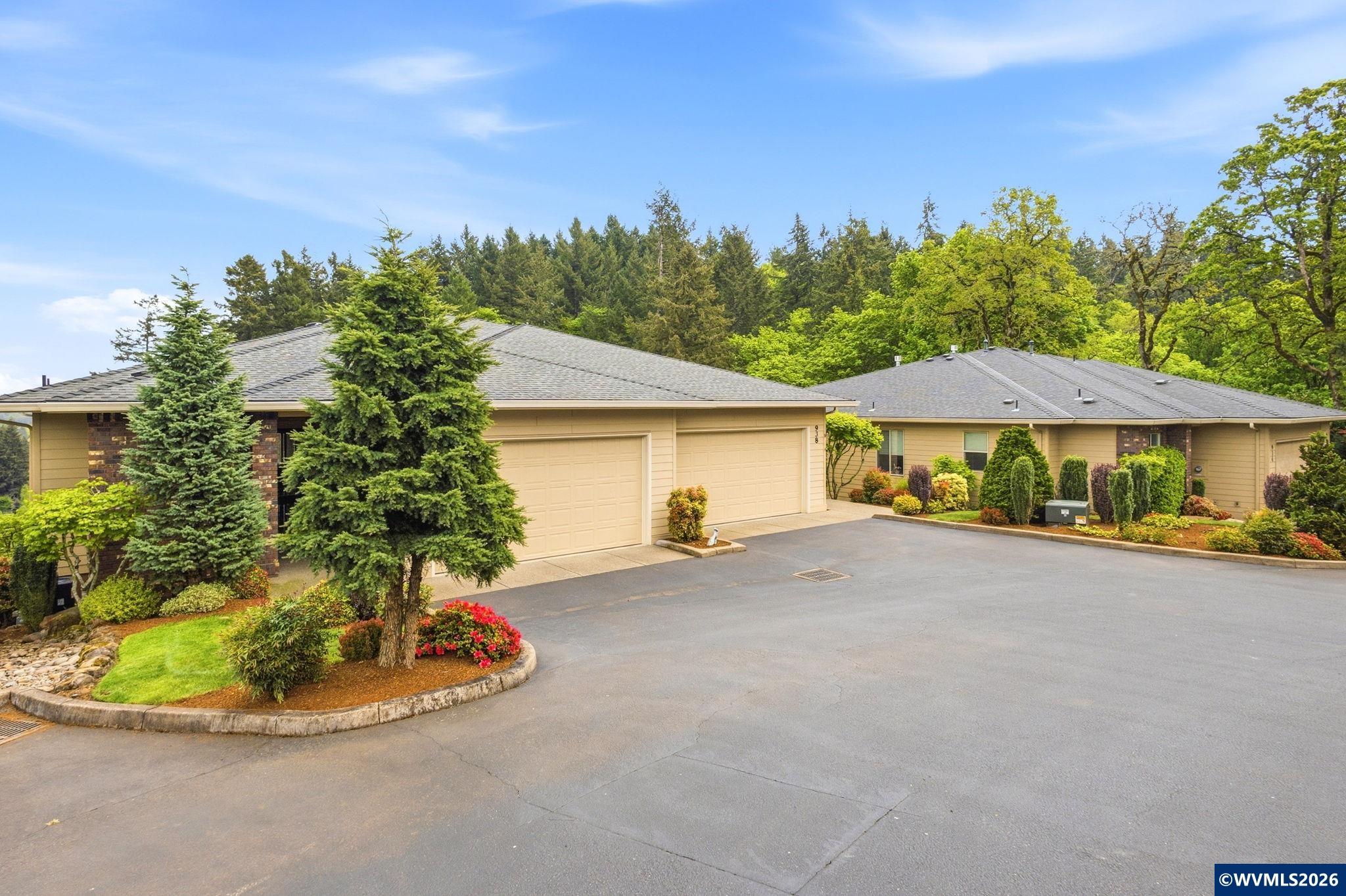 938 Sahalee Court SE Salem OR 97306
