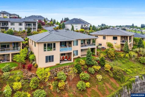 938 Sahalee Court SE Salem OR 97306