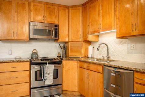 2021 SW Main #32 Street Portland OR 97205