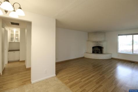 1035 Chestnut Street NW Salem OR 97304