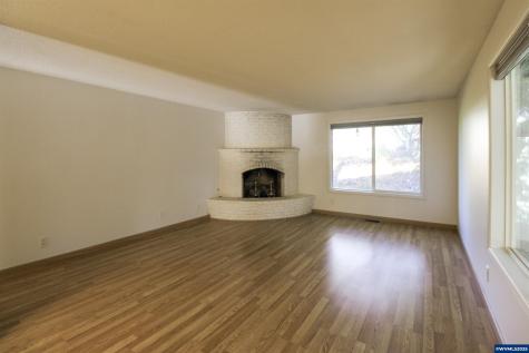 1035 Chestnut Street NW Salem OR 97304