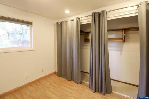 1035 Chestnut Street NW Salem OR 97304