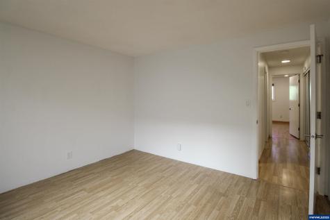 1035 Chestnut Street NW Salem OR 97304