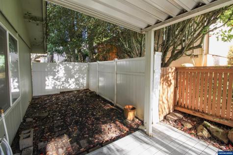 1035 Chestnut Street NW Salem OR 97304