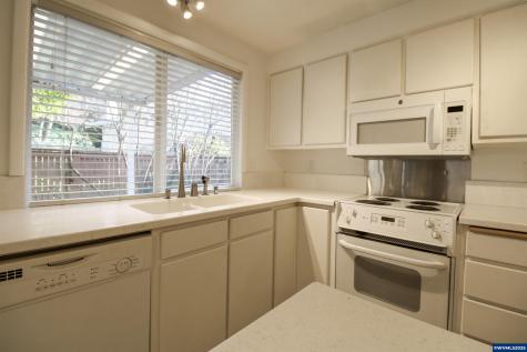 1035 Chestnut Street NW Salem OR 97304