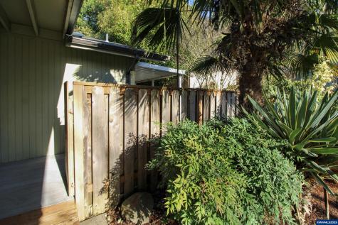 1035 Chestnut Street NW Salem OR 97304