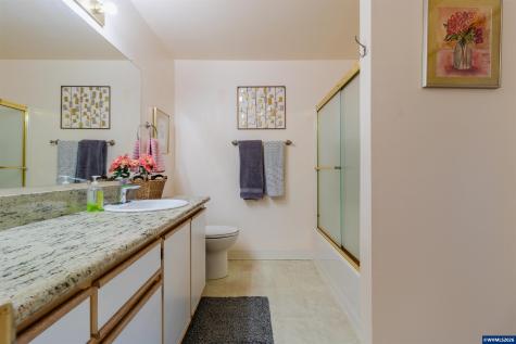 4001 12th Cut Off #5 Street SE Salem OR 97302-1887