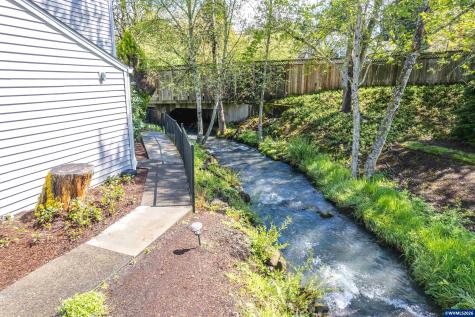 4001 12th Cut Off #5 Street SE Salem OR 97302-1887