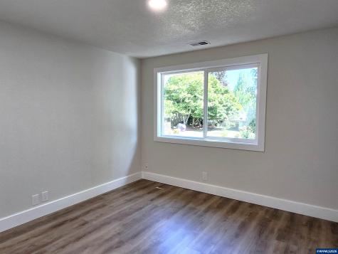 1050 Cardinal Street NW Salem OR 97304