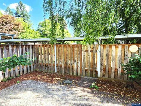 1050 Cardinal Street NW Salem OR 97304