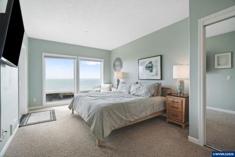 1113 N Highway 101 #1 Depoe Bay OR 97341