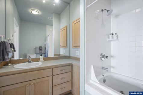 1113 N Highway 101 #1 Depoe Bay OR 97341