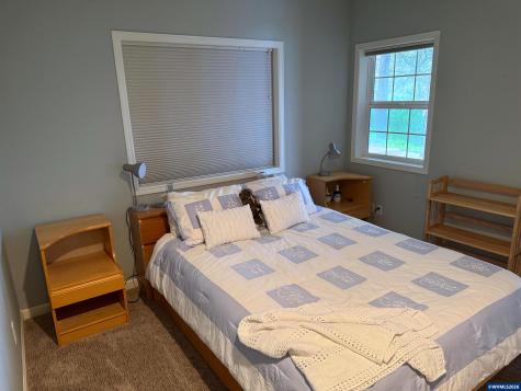 1113 N Highway 101 #1 Depoe Bay OR 97341