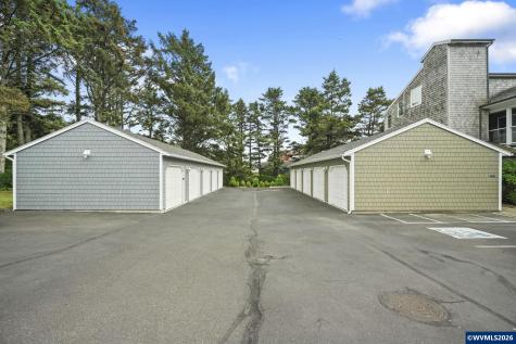 1113 N Highway 101 #1 Depoe Bay OR 97341