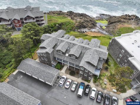 1113 N Highway 101 #1 Depoe Bay OR 97341