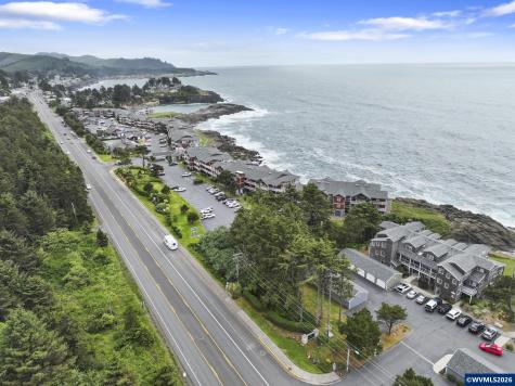 1113 N Highway 101 #1 Depoe Bay OR 97341