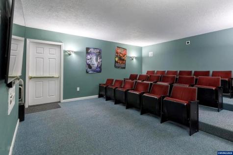 1113 N Highway 101 #1 Depoe Bay OR 97341