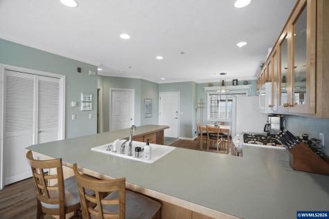 1113 N Highway 101 #1 Depoe Bay OR 97341