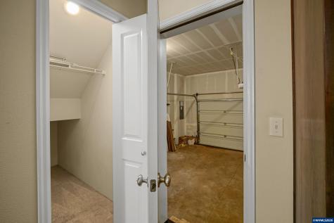 5725 Joynak Street S Salem OR 97306