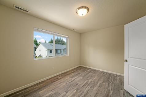 5725 Joynak Street S Salem OR 97306