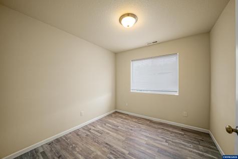 5725 Joynak Street S Salem OR 97306