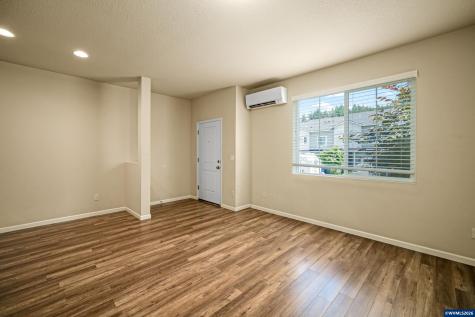 5725 Joynak Street S Salem OR 97306