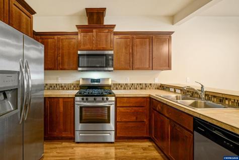 5725 Joynak Street S Salem OR 97306