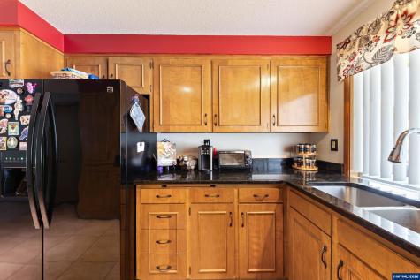 1044 Chestnut Street NW Salem OR 97304