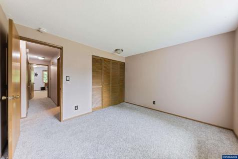 1044 Chestnut Street NW Salem OR 97304