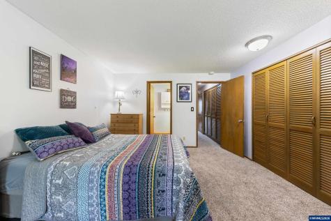 1044 Chestnut Street NW Salem OR 97304