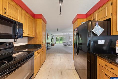 1044 Chestnut Street NW Salem OR 97304