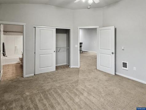 6298 SW Grand Oaks #I302 Drive Corvallis OR 97333